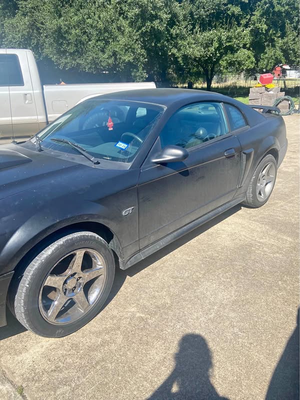 2003 Ford Mustang - Coupe 2D