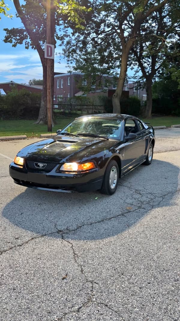 2001 Ford Mustang - V6