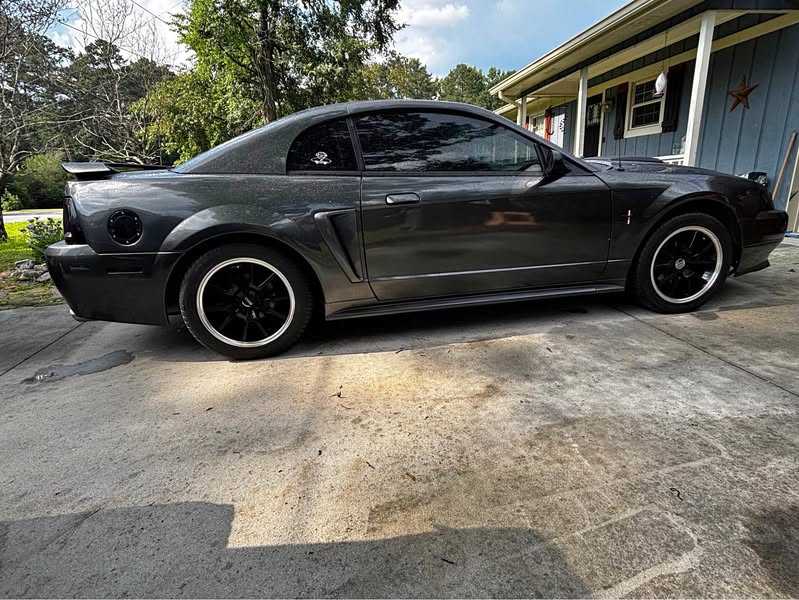 2000 Ford Mustang - Coupe 2D