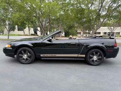 2002 Ford Mustang - Deluxe Convertible 2D