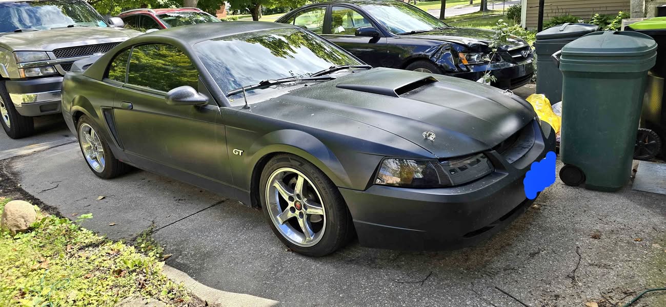 2000 Ford Mustang - GT Coupe 2D