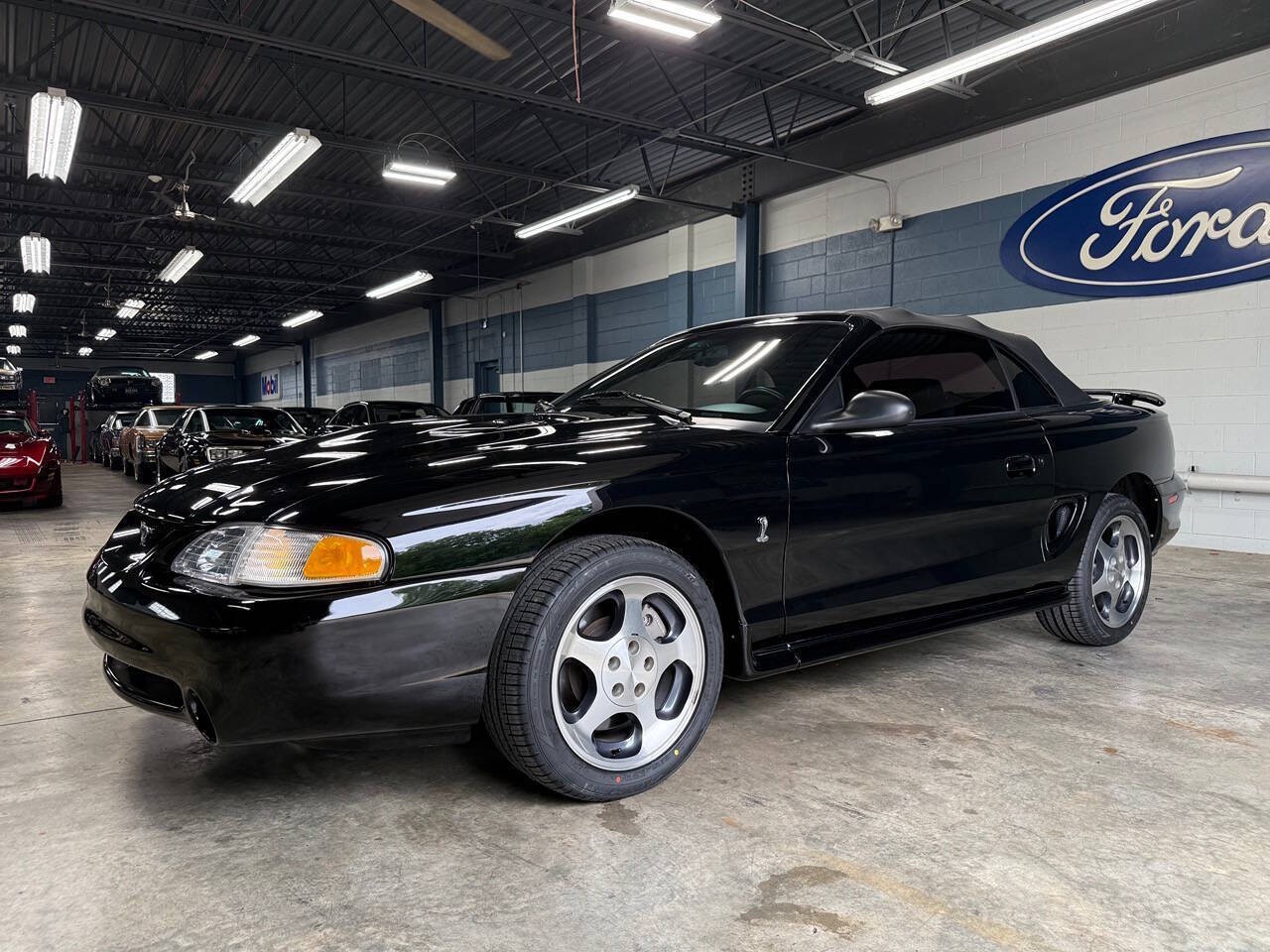 1997 Ford Mustang Base 2dr Convertible