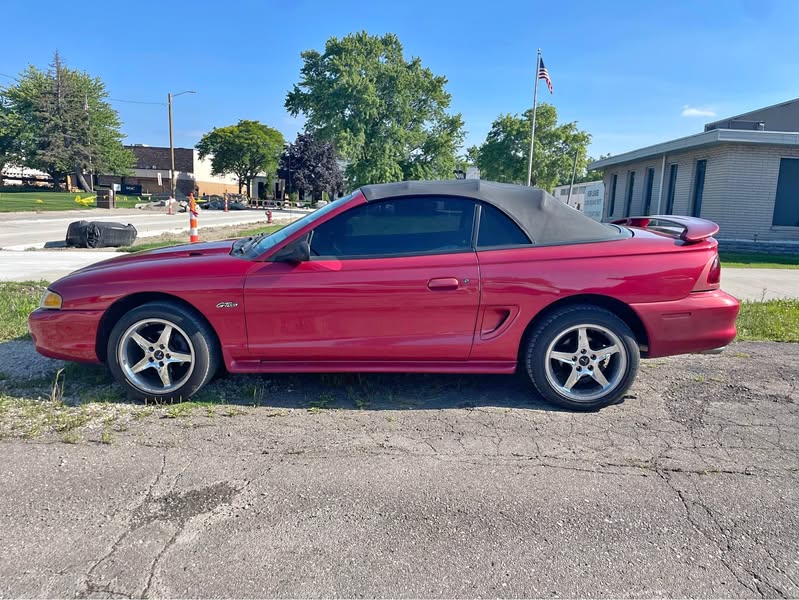 1998 Ford Mustang - Convertible 2D