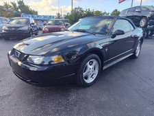 2002 Ford Mustang Deluxe 2dr Convertible