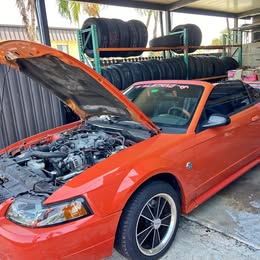 2004 Ford Mustang