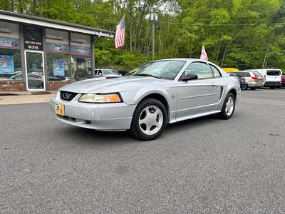 2002 Ford Mustang - Coupe 2D