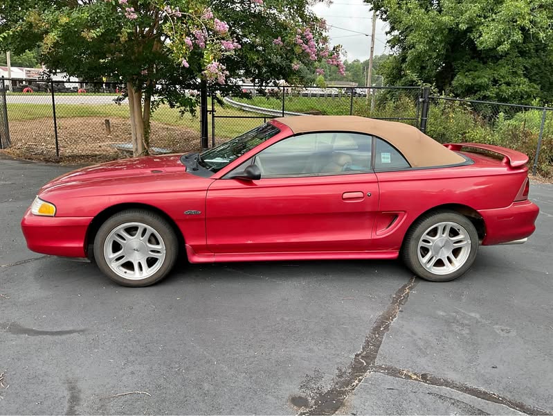 1998 Ford Mustang - GT Deluxe Convertible 2D