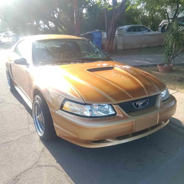 2000 Ford Mustang - Coupe 2D