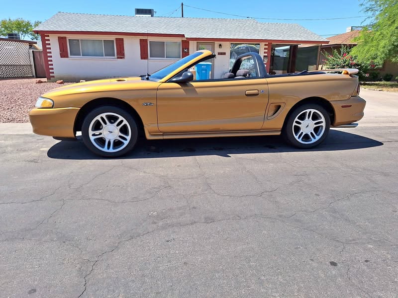 1997 Ford Mustang - GT Convertible 2D