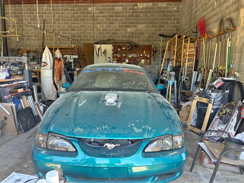 1995 Ford Mustang - Coupe 2D