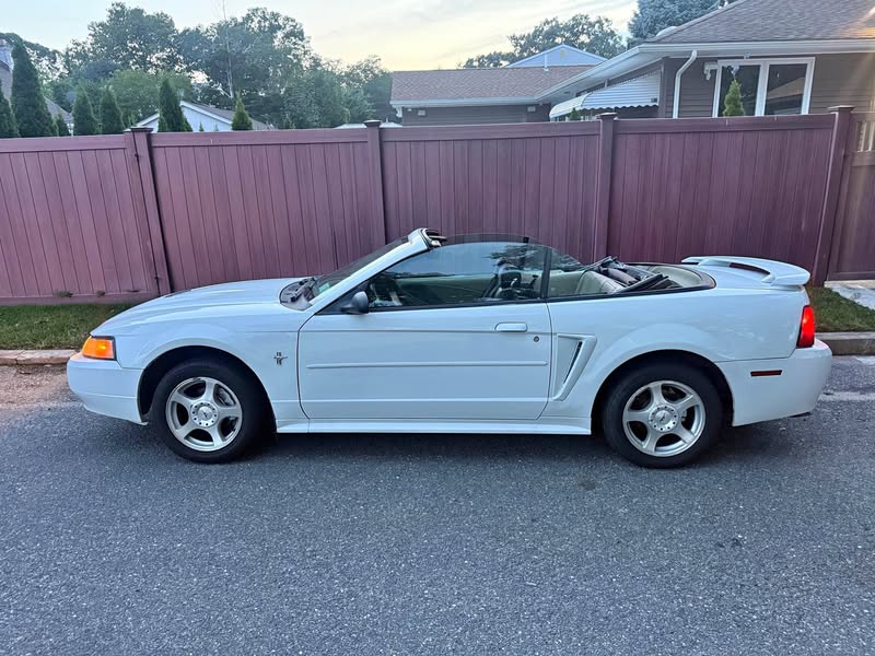 2003 Ford Mustang - Convertible 2D