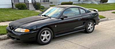 1998 Ford Mustang - Coupe 2D