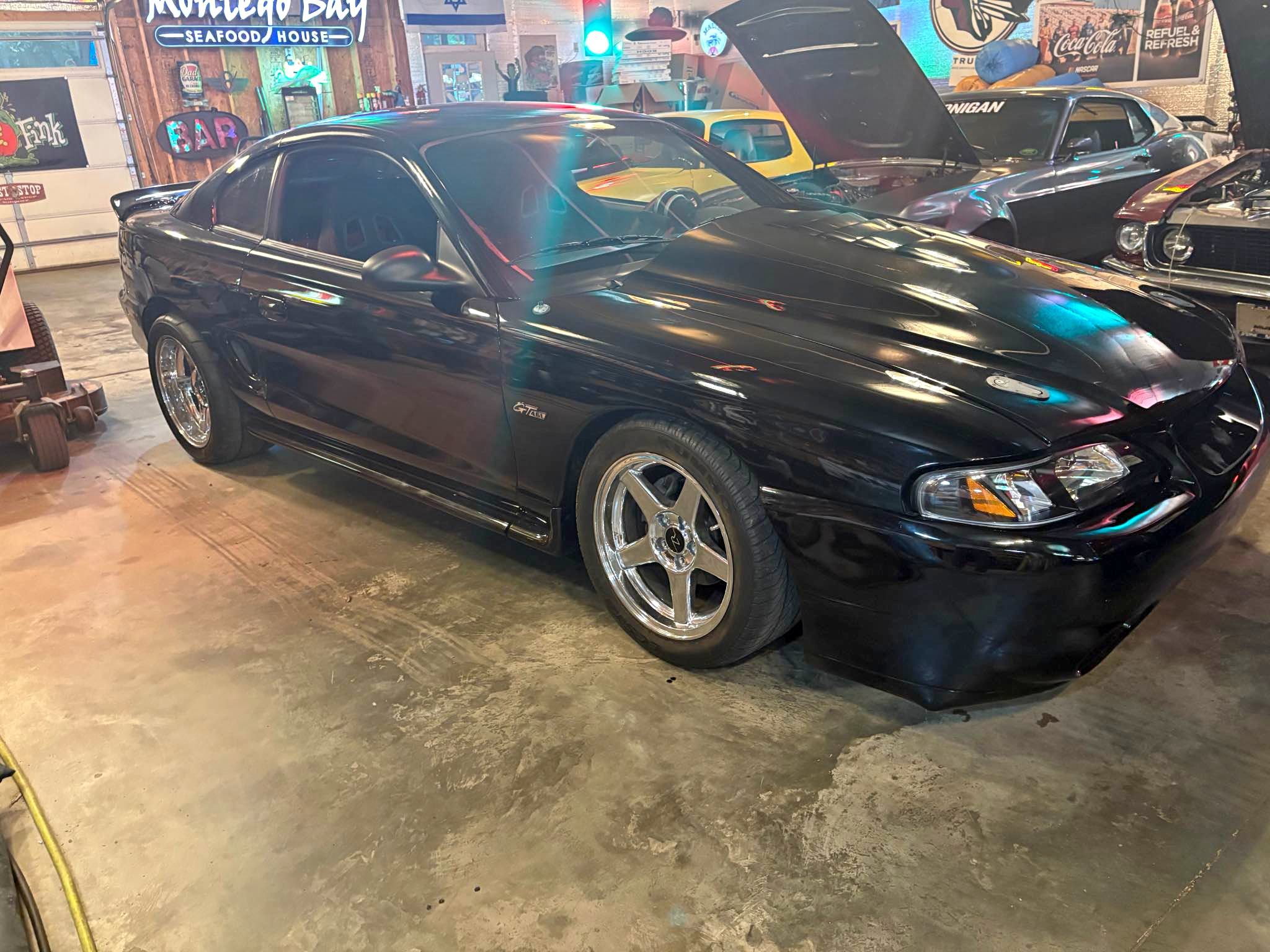 1998 Ford Mustang Cobra SVT Coupe 2D