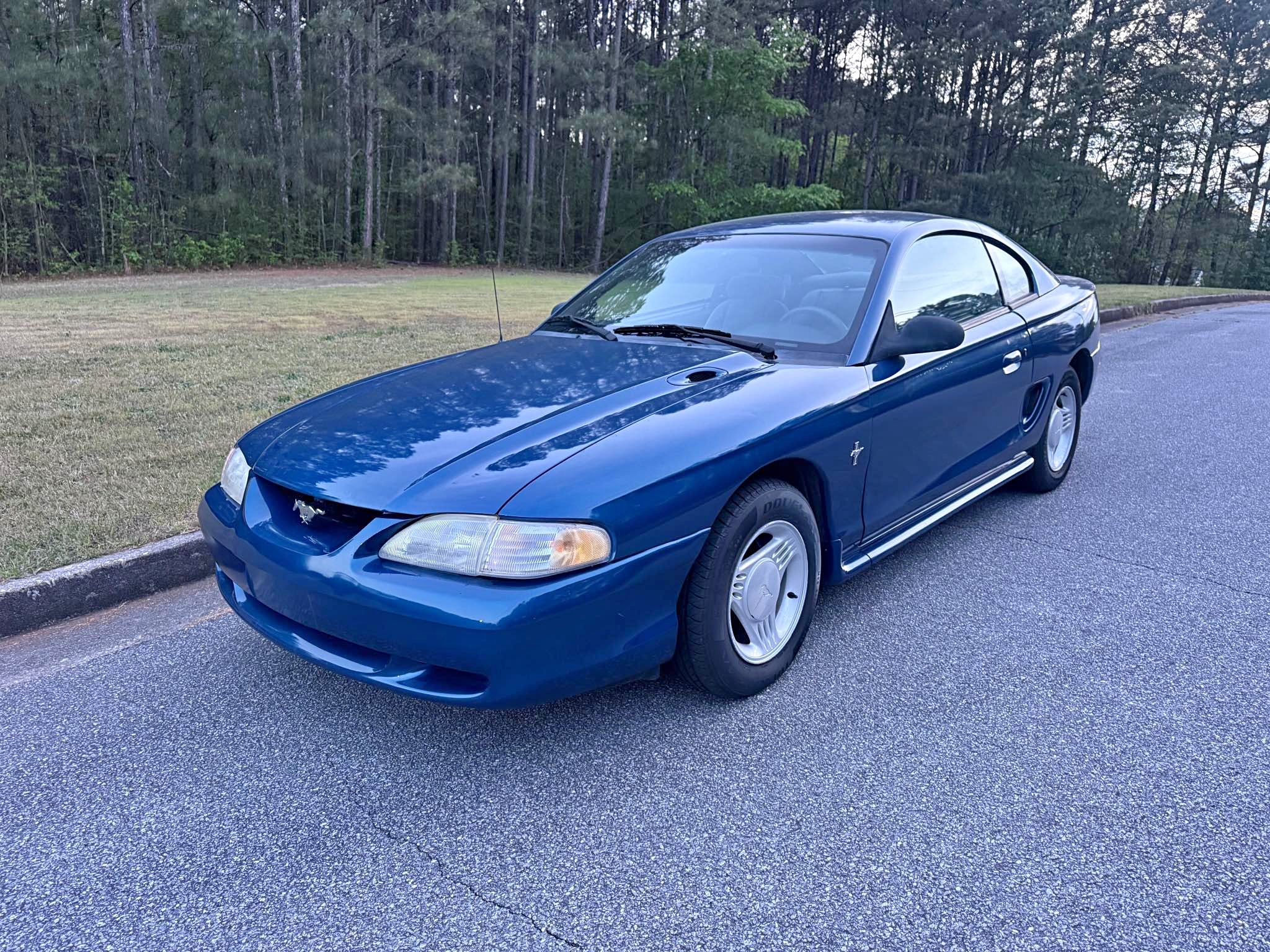 1995 Ford Mustang - V6 Coupe 2D