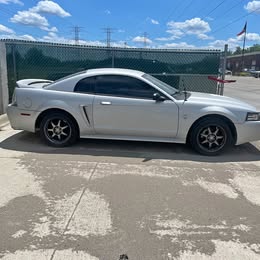 1999 Ford Mustang V6 Coupe 2D