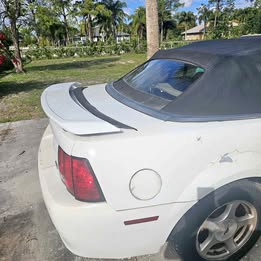 2001 Ford Mustang - Deluxe Convertible 2D