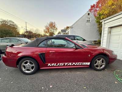 2003 Ford Mustang - Deluxe