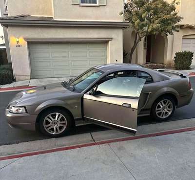 2002 Ford Mustang - Coupe 2D