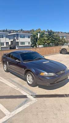 2001 Ford Mustang - Coupe 2D