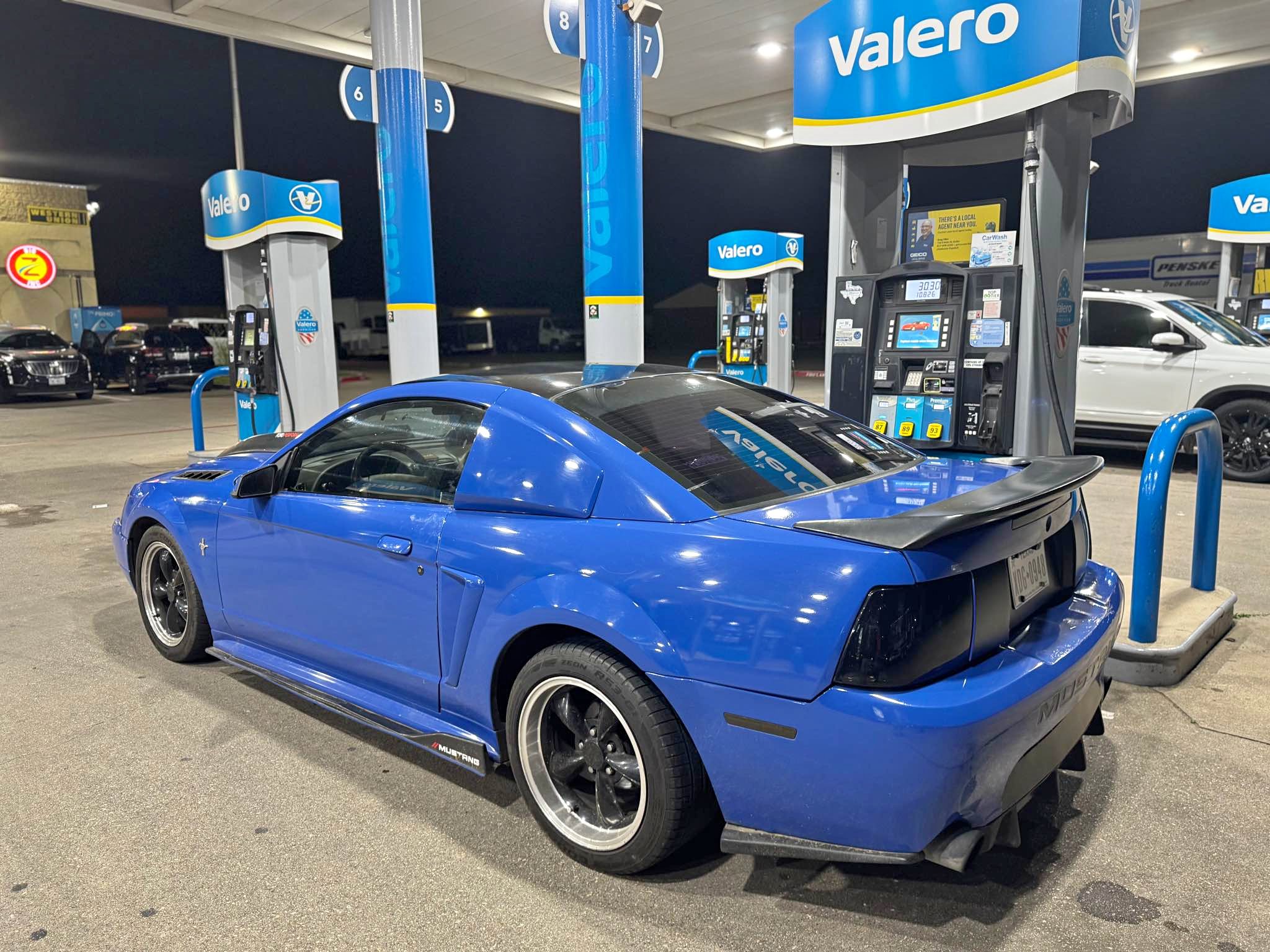 2000 Ford Mustang - V6 Premium Coupe 2D