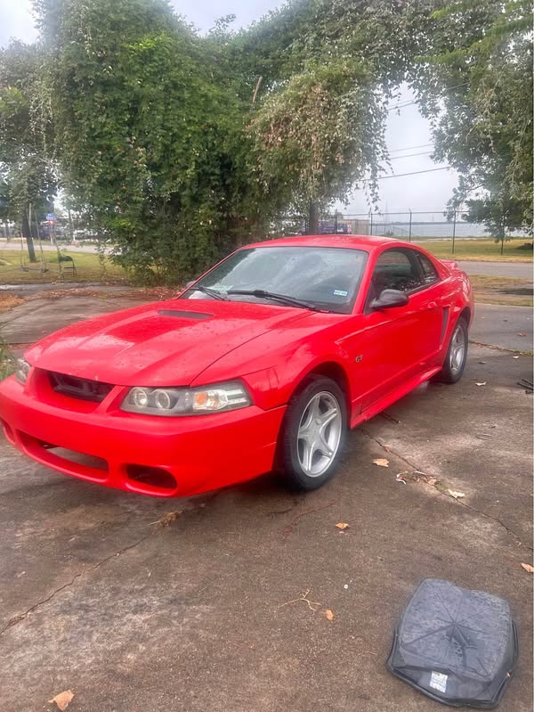 2000 Ford Mustang - GT Coupe 2D