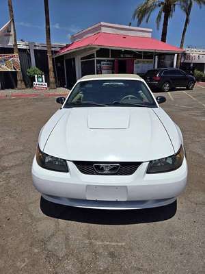 2004 Ford Mustang Convertible 2D