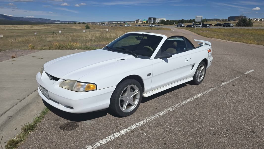 1994 Ford Mustang - GT