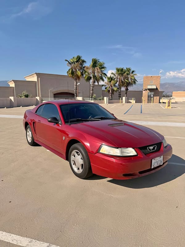 1999 Ford Mustang