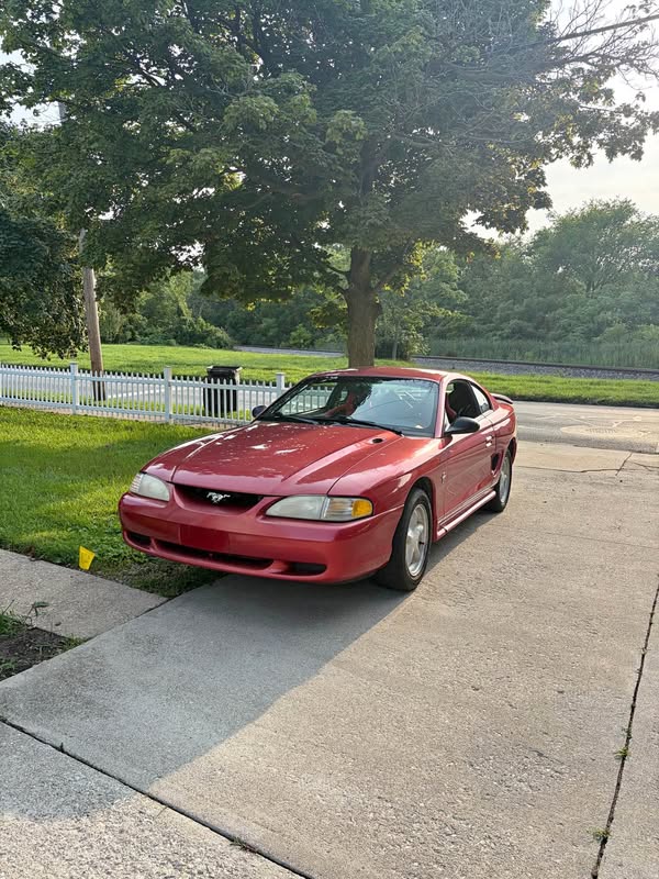 1998 Ford Mustang - V6 Premium Coupe 2D