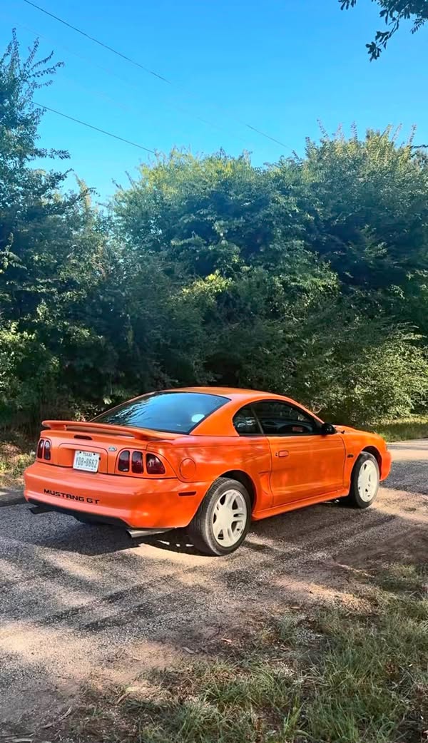 1996 Ford Mustang - Gt