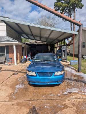 2000 Ford Mustang - V6 Coupe 2D