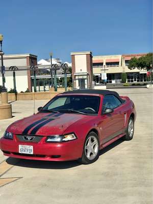 2000 Ford Mustang