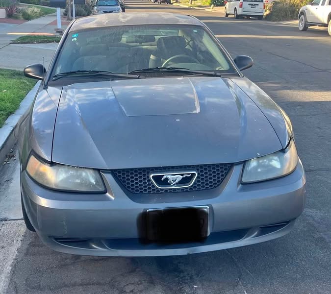 2004 Ford Mustang - V6 Coupe 2D