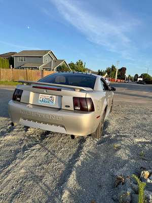 2001 Ford Mustang - V6 Coupe 2D