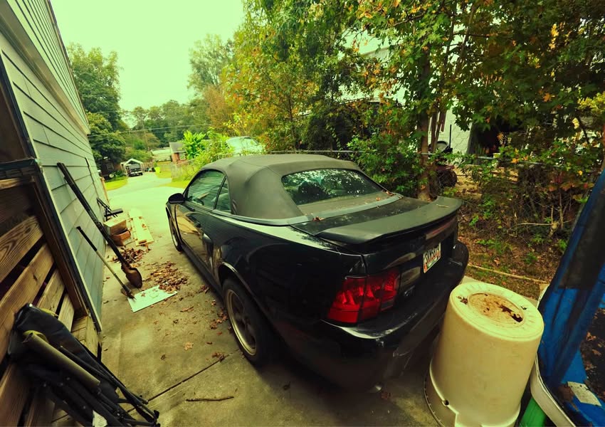 2001 Ford Mustang - GT Convertible 2D