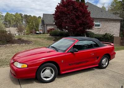 1995 Ford Mustang V6 Premium Convertible 2D