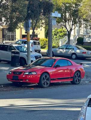 2000 Ford Mustang - GT Coupe 2D