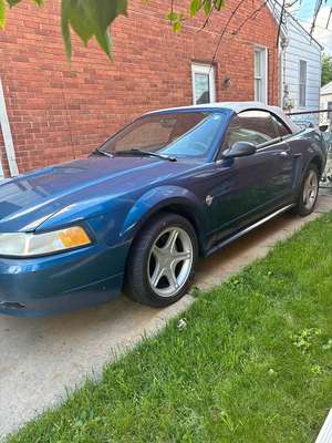 1999 Ford Mustang - 35 yr edition