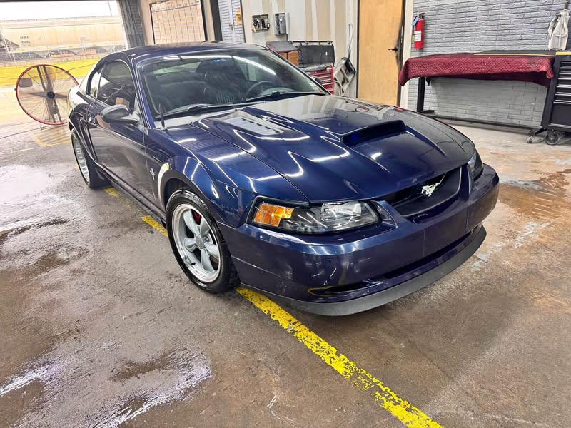 2001 Ford Mustang - BULLITT Coupe 2D