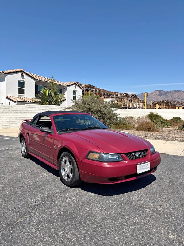 2004 Ford Mustang - V6 Convertible 2D