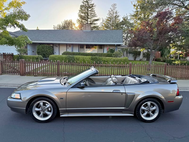 2001 Ford Mustang - GT Convertible 2D