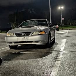 2003 Ford mustang v6 convertible