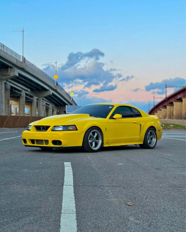 2001 Ford Mustang - GT