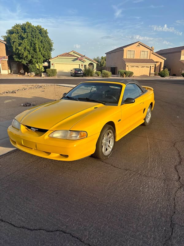 1998 Ford Mustang - Convertible 2D