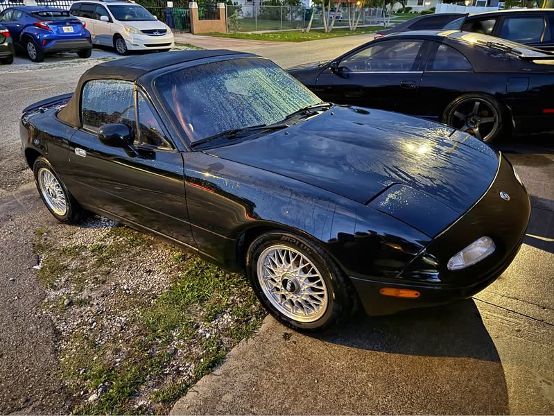 1993 Mazda MAZDA MX-5 Miata RF - LE
