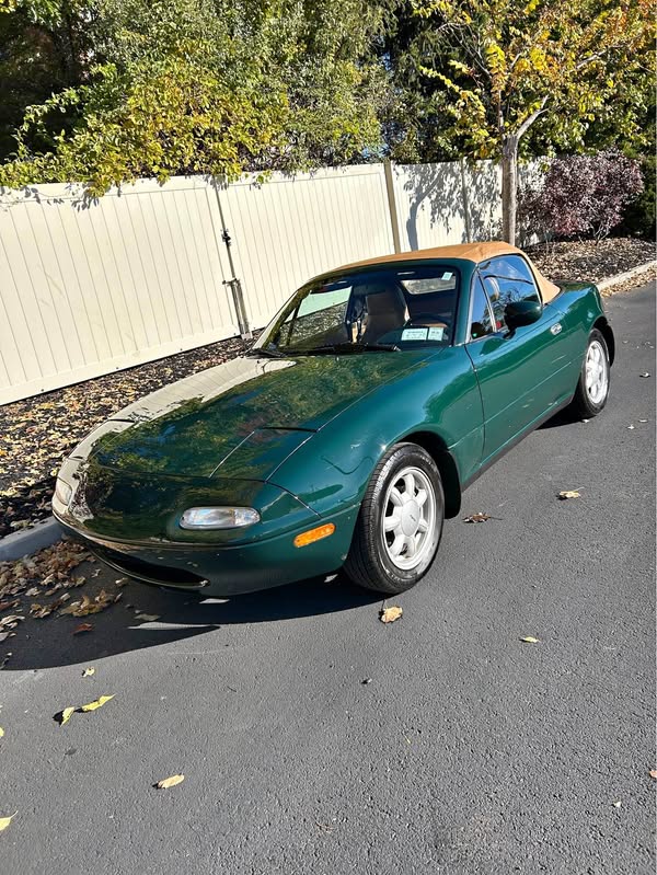 1991 Mazda MAZDA MX-5 Miata RF - Launch Edition SV Convertible 2D