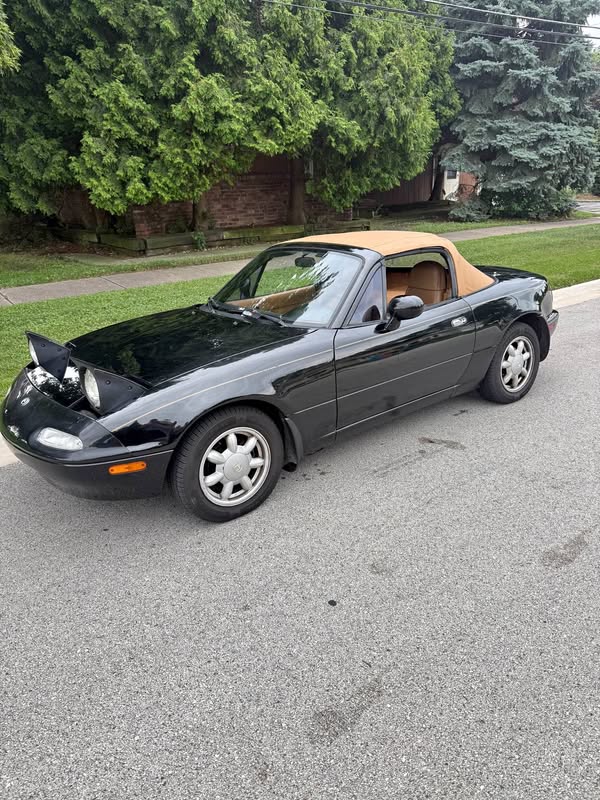 1993 Mazda MAZDA MX-5 Miata RF - Club Convertible 2D