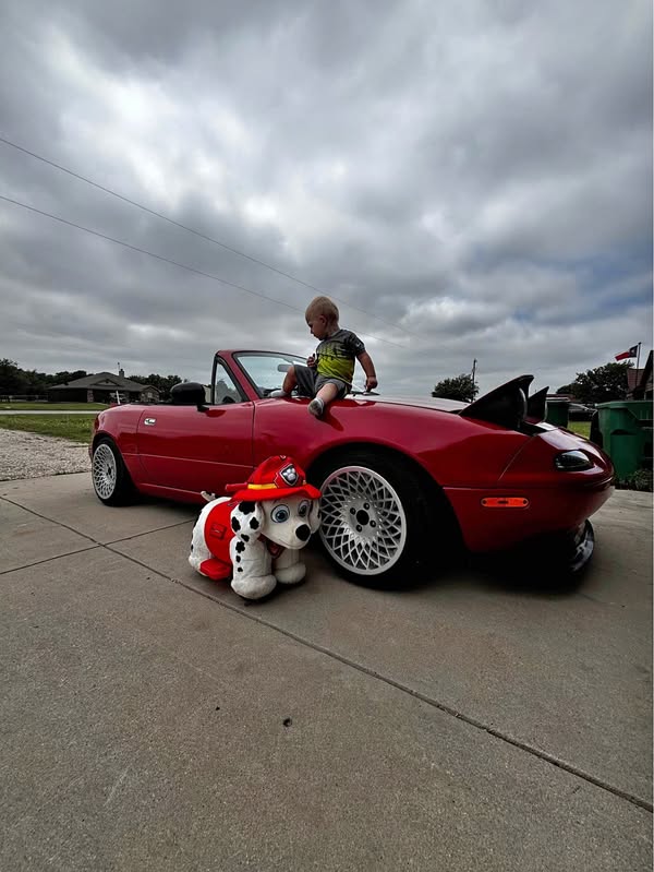 1990 Mazda MAZDA MX-5 Miata RF - 30th Anniversary Convertible 2D