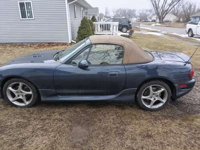 2002 Mazda MX-5 Miata BASE