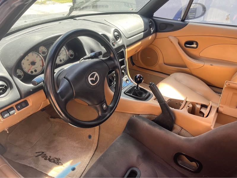 2001 Mazda Mazda MX-5 Miata LS